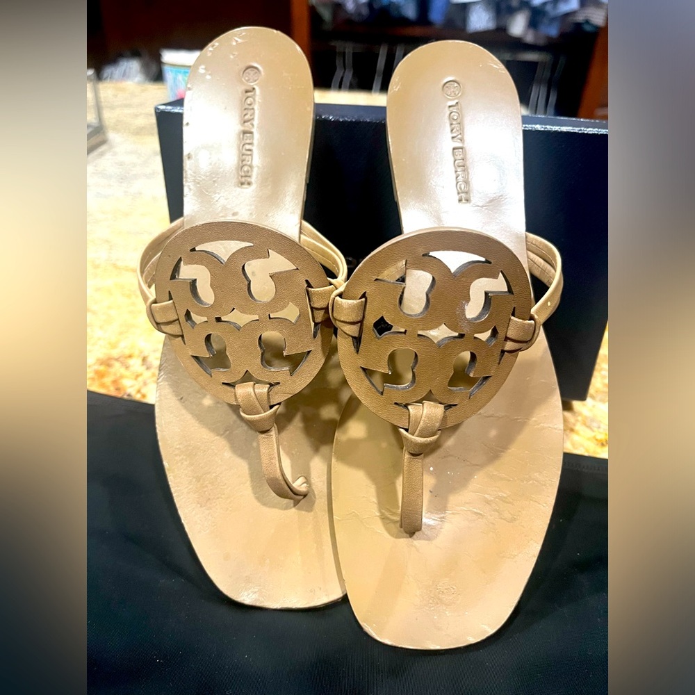 Tory Burch Tramonto Nude square toe knotted thong sandals 7